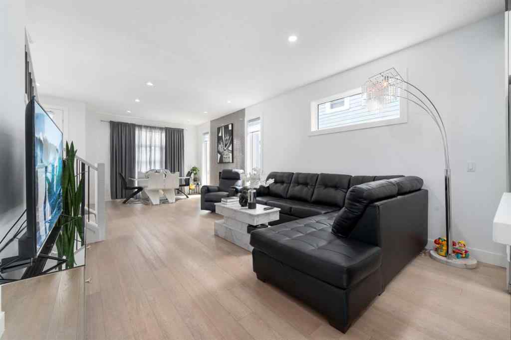 MLS® A2239724 - 415 6 Street NE in Bridgeland/Riverside Calgary, Residential