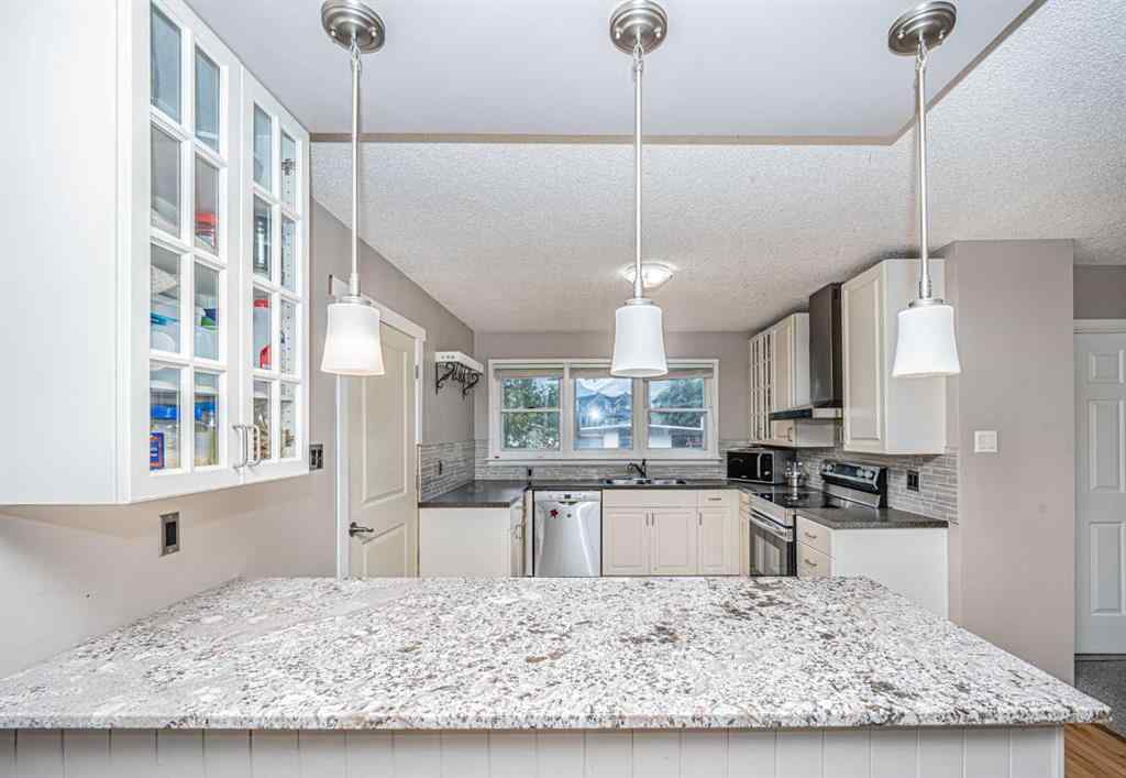 MLS® A2239732 - 1306 1 Avenue  in Teepee Town Canmore, Residential