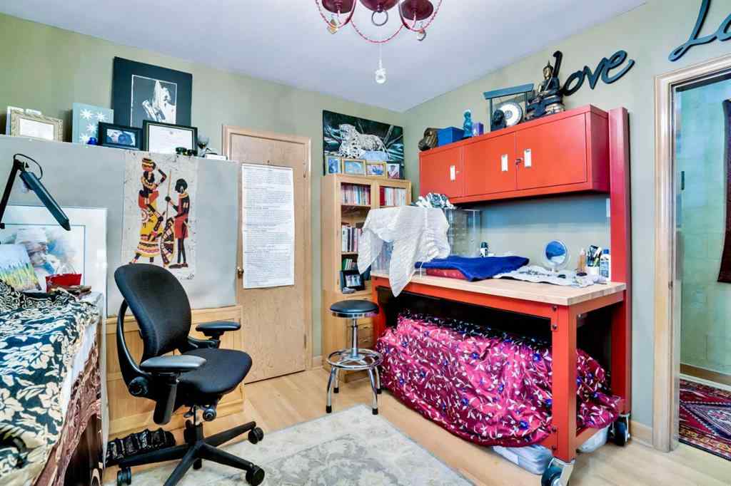 MLS® A2239772 - 1334 Crescent Road NW in Rosedale Calgary, Residential