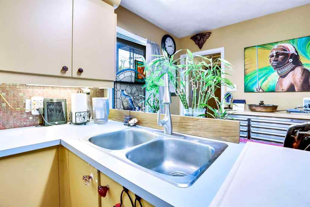 MLS® A2239772 - 1334 Crescent Road NW in Rosedale Calgary, Residential
