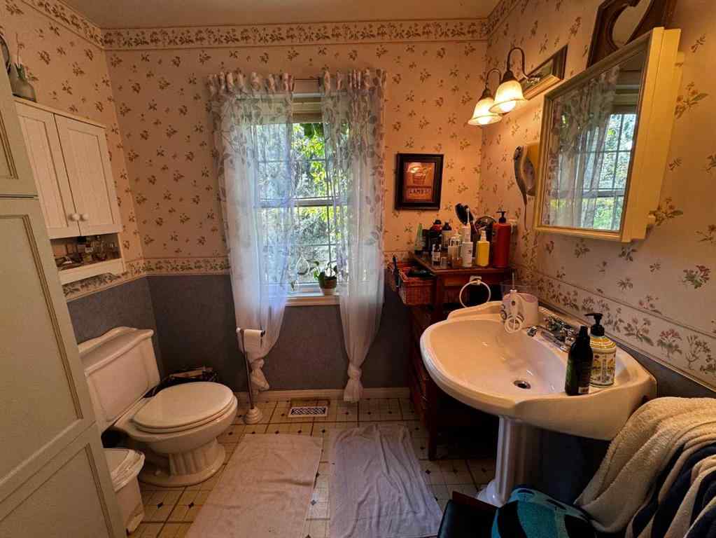 MLS® A2239774 - 293068 Deer Valley Lane Lane  in NONE Rural Kneehill County, Residential