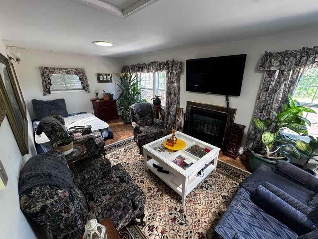 MLS® A2239774 - 293068 Deer Valley Lane Lane  in NONE Rural Kneehill County, Residential