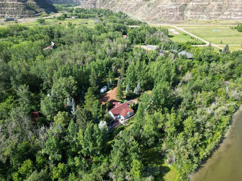 MLS® A2239774 - 293068 Deer Valley Lane Lane  in NONE Rural Kneehill County, Residential