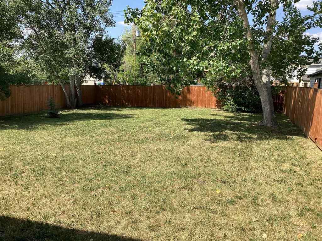 MLS® A2239778 - 512 11 Street  in NONE Beaverlodge, Residential