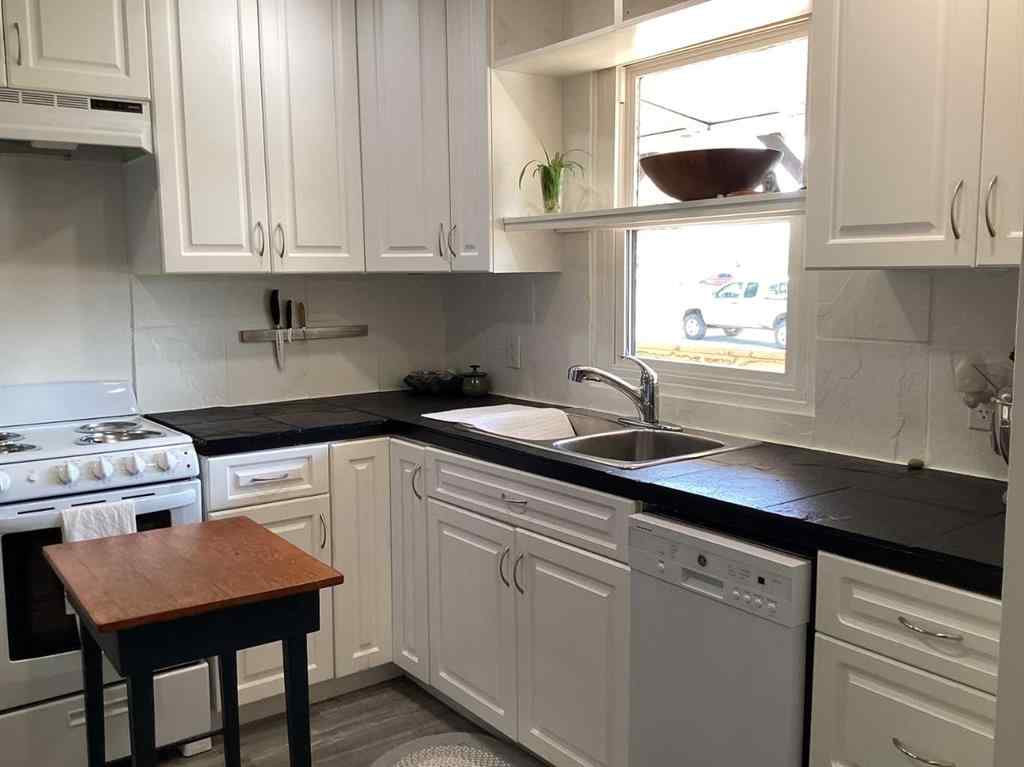 MLS® A2239778 - 512 11 Street  in NONE Beaverlodge, Residential