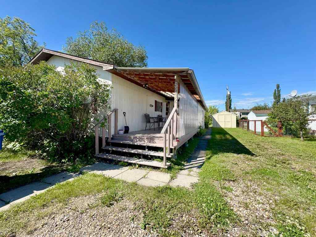 MLS® A2239800 - 5212 52A Street   in NONE Eckville, Residential