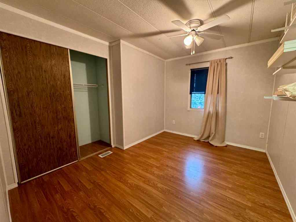 MLS® A2239800 - 5212 52A Street   in NONE Eckville, Residential