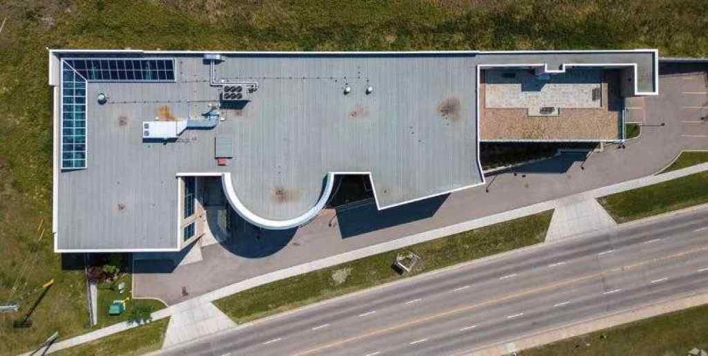 MLS® A2239833 - 7136 11 Street NE in NONE Calgary, Commercial