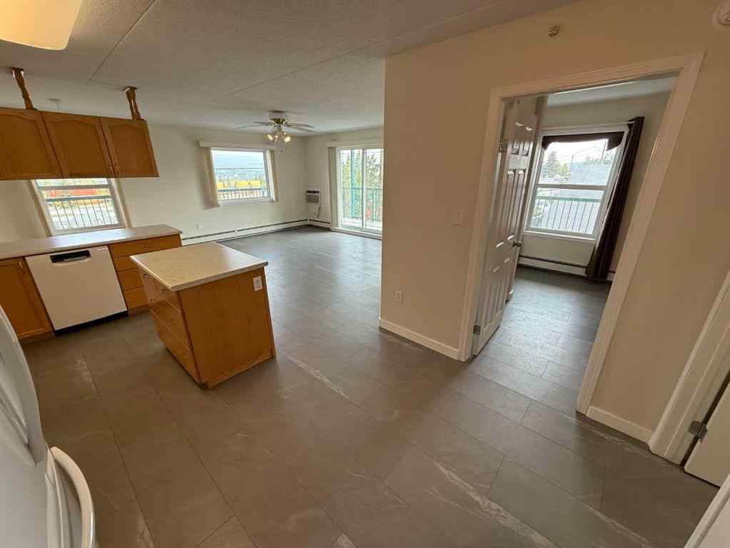 MLS® A2239840 - Unit #204 228 Pembina Avenue  in Mountain View Hinton, Residential