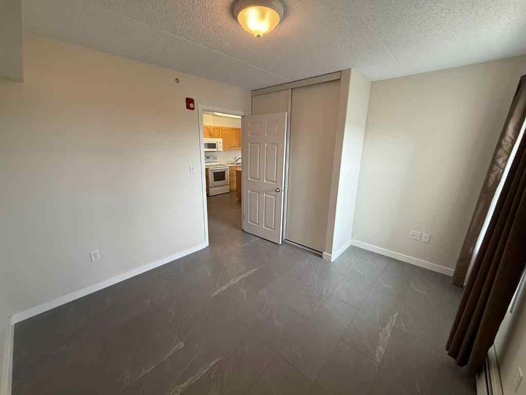 MLS® A2239840 - Unit #204 228 Pembina Avenue  in Mountain View Hinton, Residential
