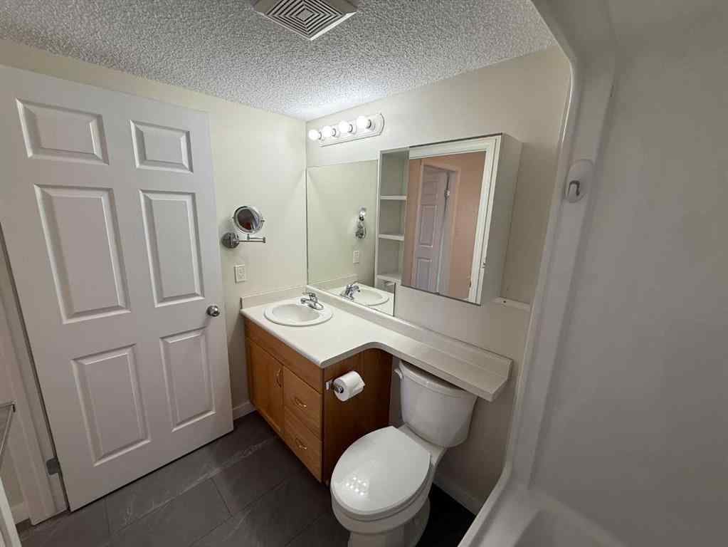 MLS® A2239840 - Unit #204 228 Pembina Avenue  in Mountain View Hinton, Residential