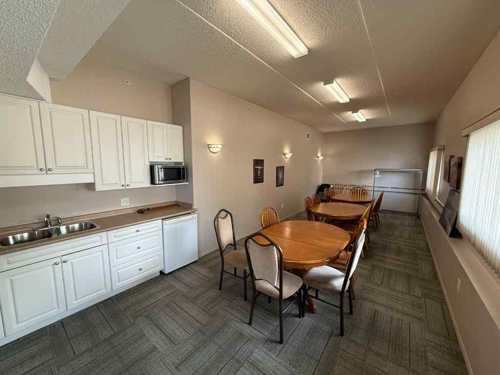 MLS® A2239840 - Unit #204 228 Pembina Avenue  in Mountain View Hinton, Residential