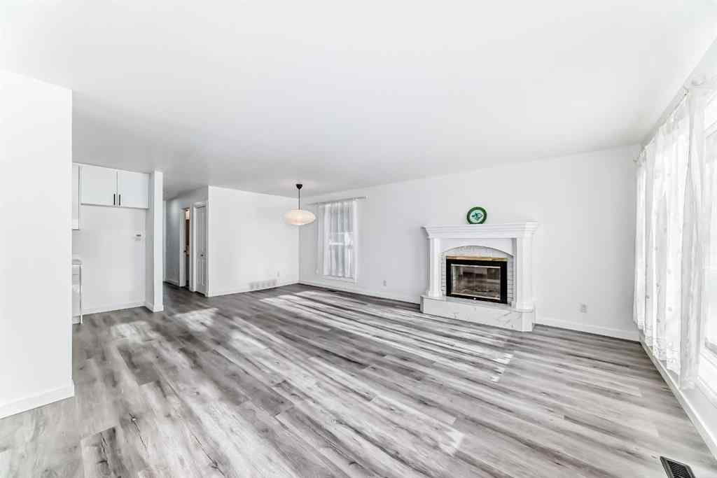 MLS® A2239852 - 32 Midland Place SE in Midnapore Calgary, Residential
