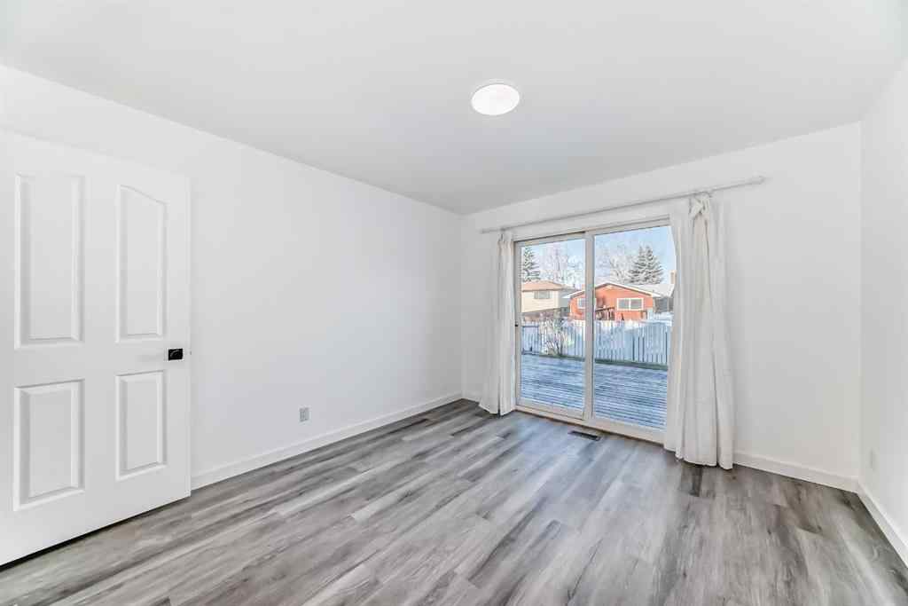 MLS® A2239852 - 32 Midland Place SE in Midnapore Calgary, Residential