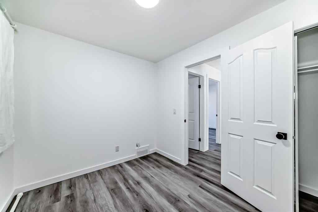 MLS® A2239852 - 32 Midland Place SE in Midnapore Calgary, Residential