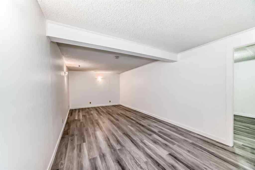 MLS® A2239852 - 32 Midland Place SE in Midnapore Calgary, Residential