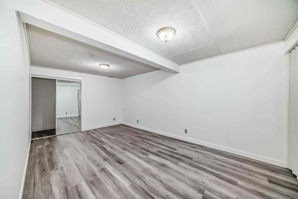 MLS® A2239852 - 32 Midland Place SE in Midnapore Calgary, Residential