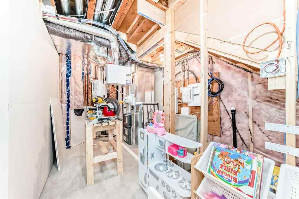 MLS® A2239853 - 820 Hampshire Crescent NE in Hampton Hills High River, Residential