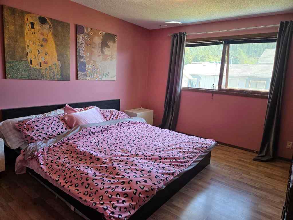 MLS® A2239860 - 3002 225 Street  in NONE Bellevue, Residential