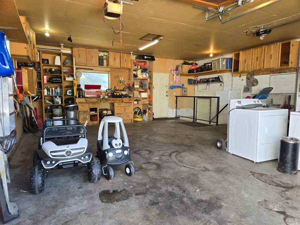 MLS® A2239860 - 3002 225 Street  in NONE Bellevue, Residential
