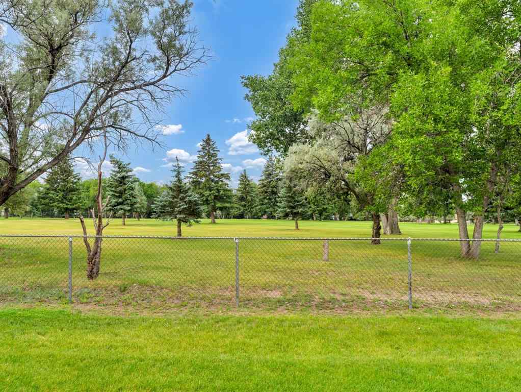 MLS® A2239866 - 2508 12 Avenue SE in Connaught Medicine Hat, Residential