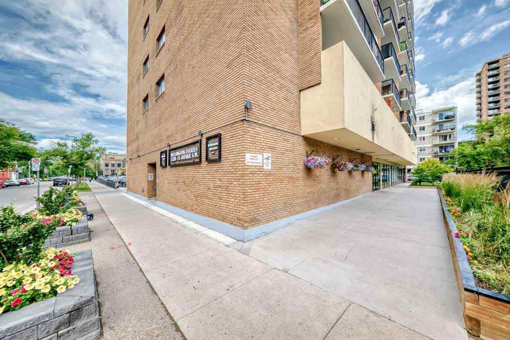 MLS® A2239868 - Unit #1204 1330 15 Avenue SW in Beltline Calgary, Residential