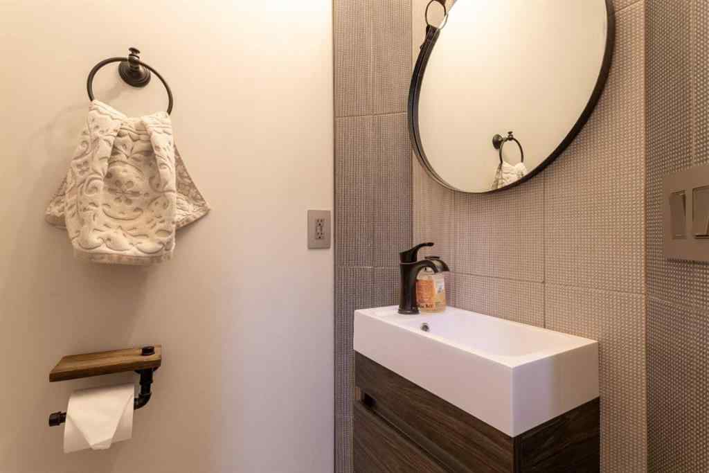 MLS® A2239886 - 210 Evergreen Mews SW in Evergreen Calgary, Residential