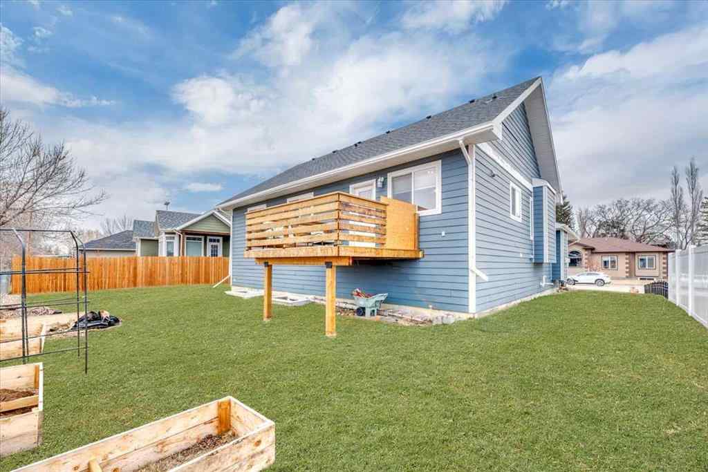 MLS® A2239891 - 218 Allan Crescent SE in NONE Vulcan, Residential