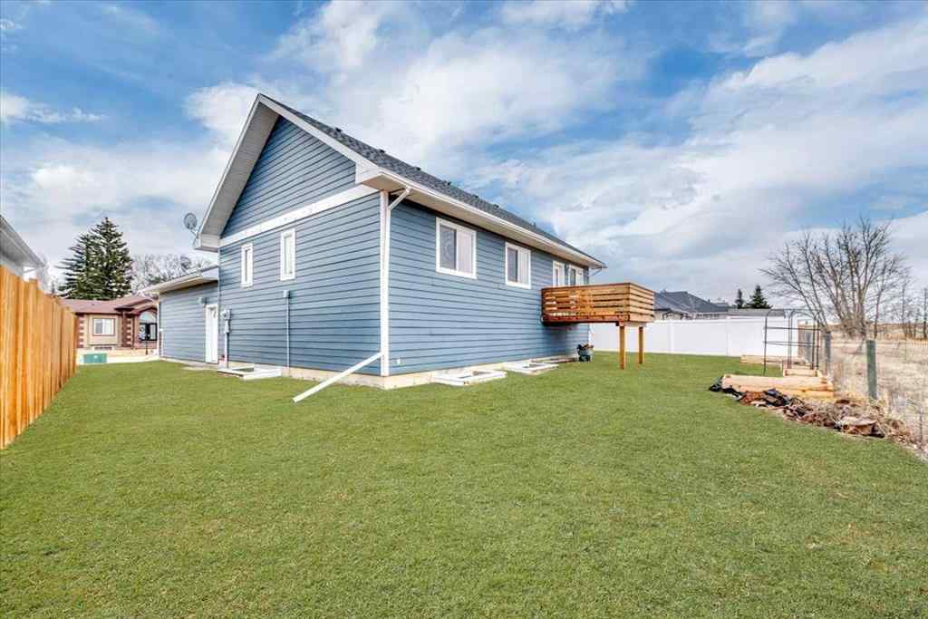 MLS® A2239891 - 218 Allan Crescent SE in NONE Vulcan, Residential