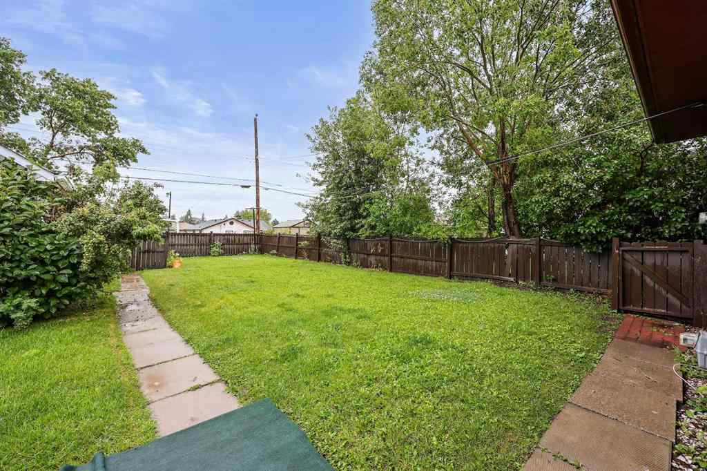 MLS® A2239922 - 2602 44 Street SE in Forest Lawn Calgary, Residential