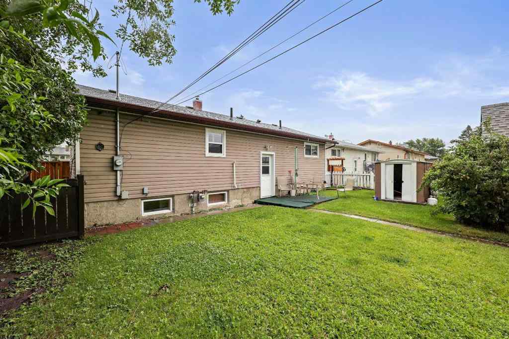MLS® A2239922 - 2602 44 Street SE in Forest Lawn Calgary, Residential