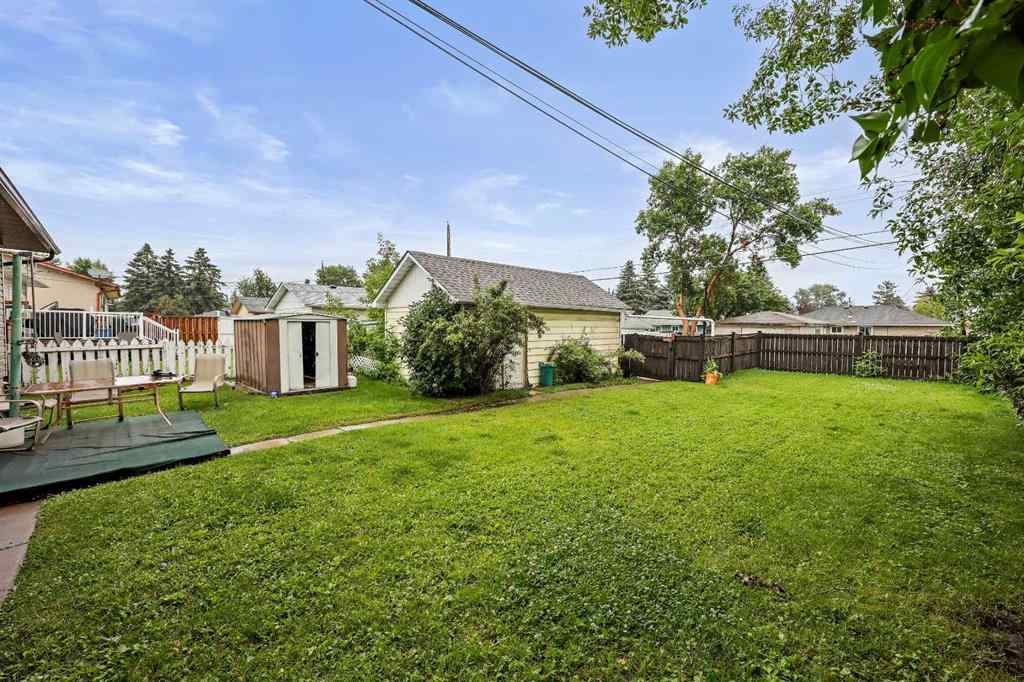 MLS® A2239922 - 2602 44 Street SE in Forest Lawn Calgary, Residential