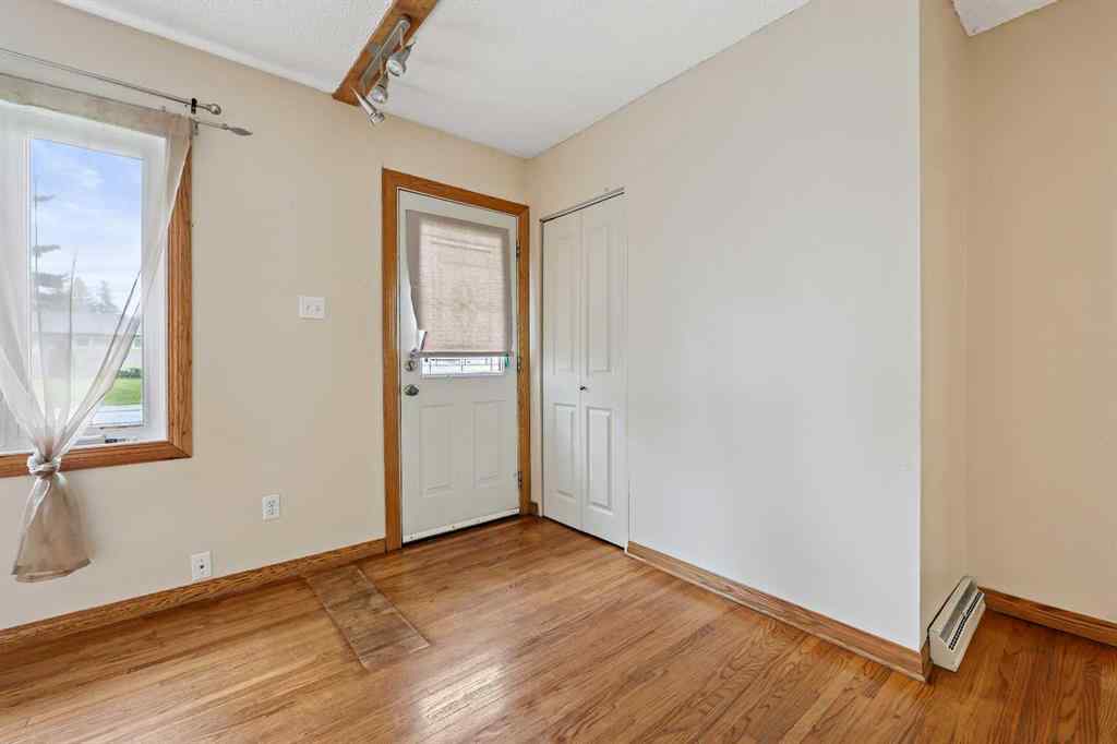 MLS® A2239922 - 2602 44 Street SE in Forest Lawn Calgary, Residential