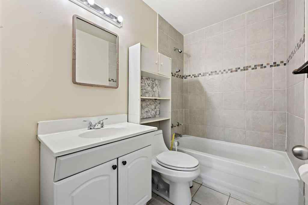 MLS® A2239922 - 2602 44 Street SE in Forest Lawn Calgary, Residential