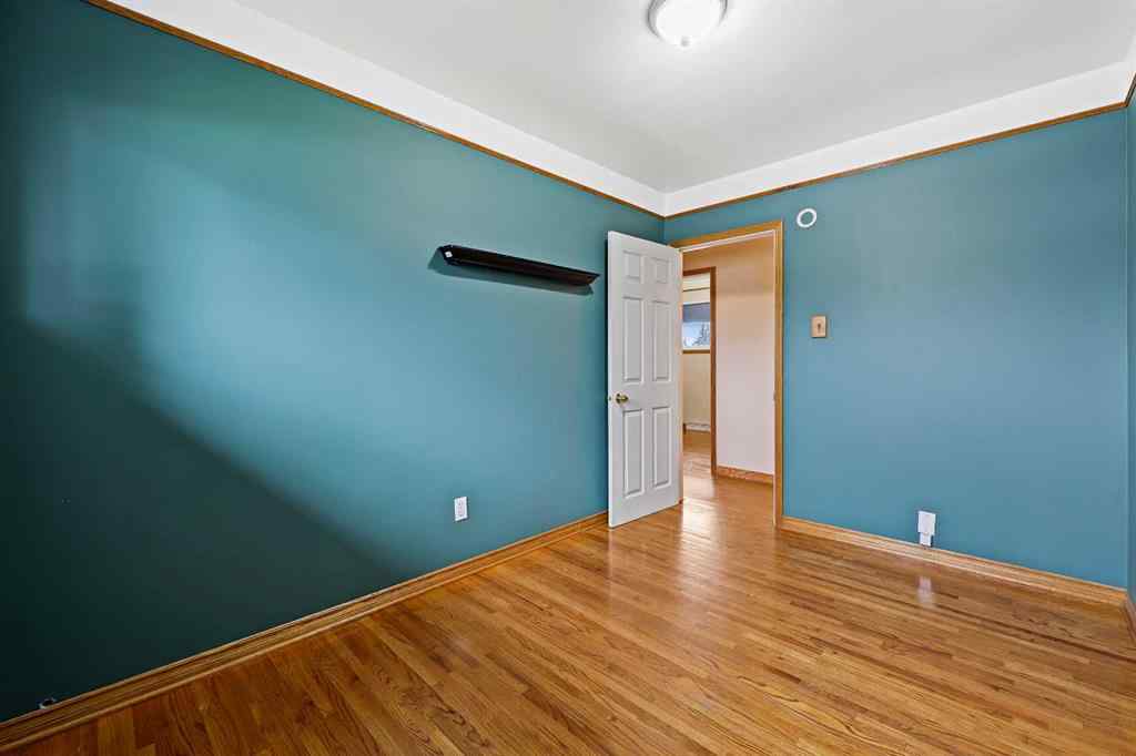 MLS® A2239922 - 2602 44 Street SE in Forest Lawn Calgary, Residential