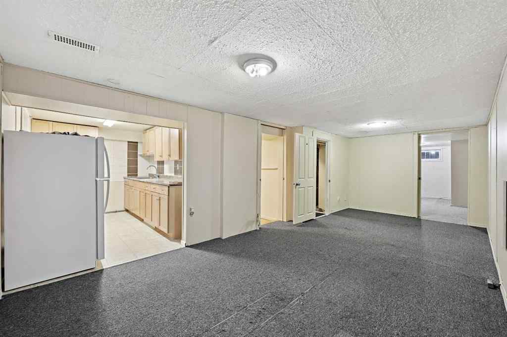 MLS® A2239922 - 2602 44 Street SE in Forest Lawn Calgary, Residential