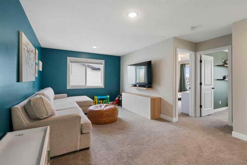 MLS® A2239929 - 835 Lakewood Circle  in Lakewood Strathmore, Residential