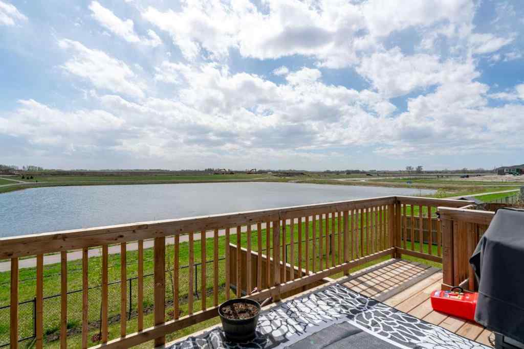 MLS® A2239929 - 835 Lakewood Circle  in Lakewood Strathmore, Residential