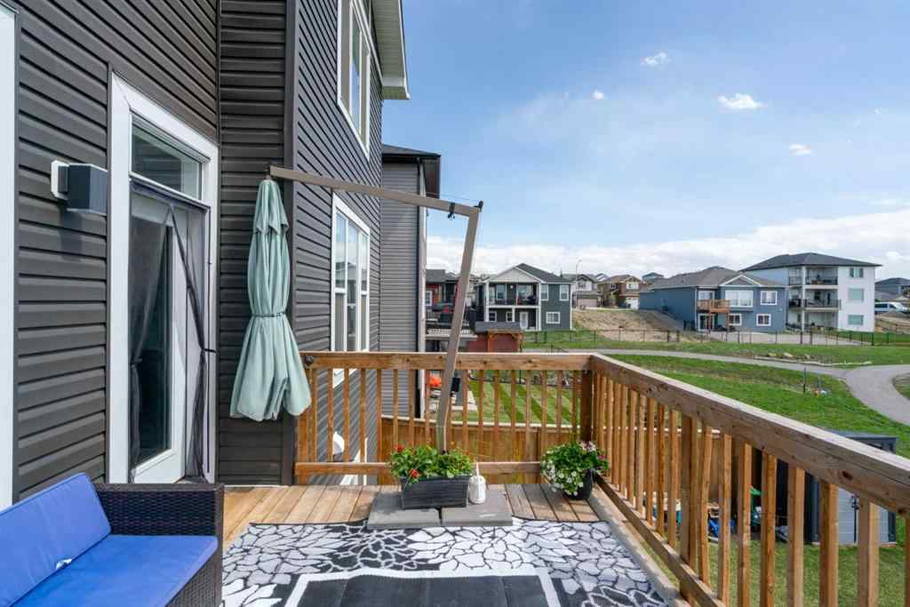 MLS® A2239929 - 835 Lakewood Circle  in Lakewood Strathmore, Residential