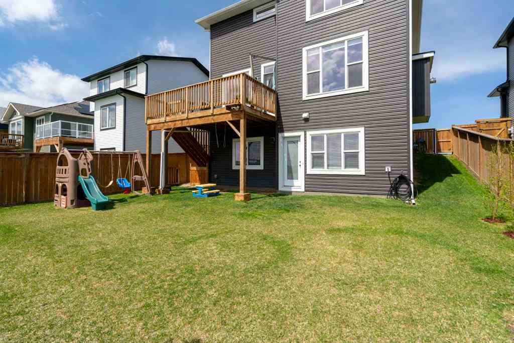 MLS® A2239929 - 835 Lakewood Circle  in Lakewood Strathmore, Residential