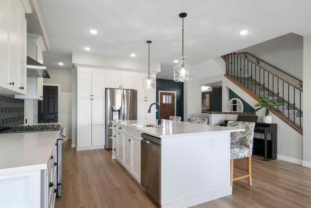 MLS® A2239929 - 835 Lakewood Circle  in Lakewood Strathmore, Residential