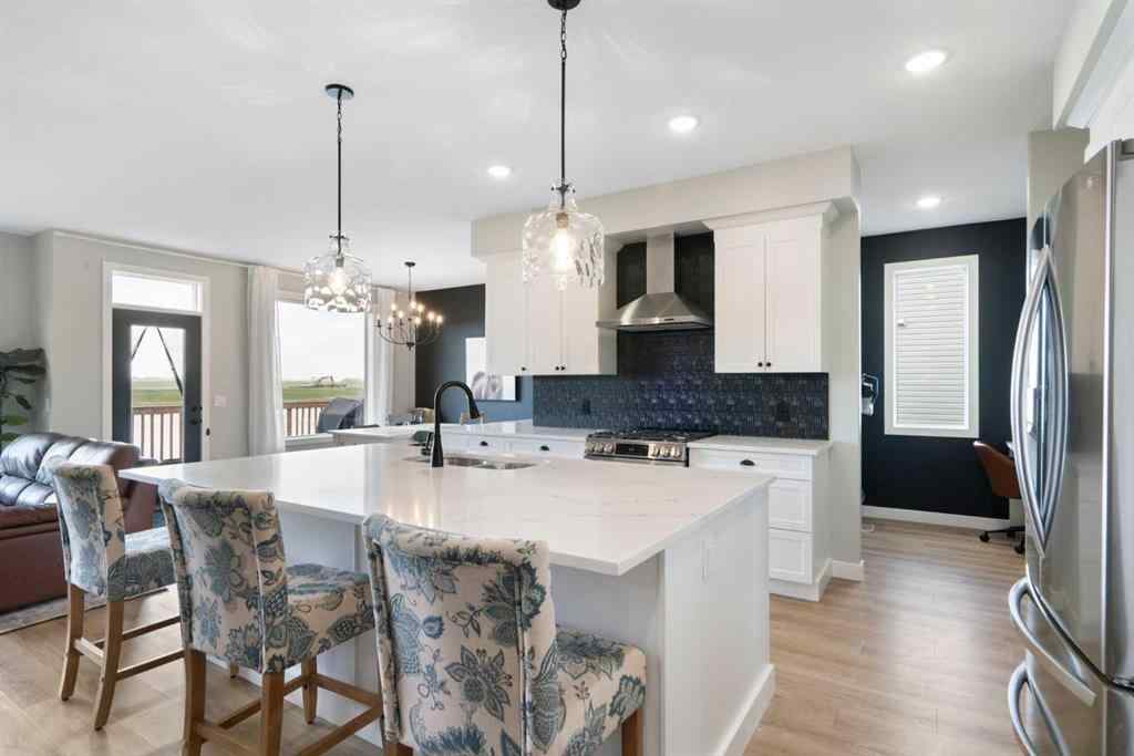 MLS® A2239929 - 835 Lakewood Circle  in Lakewood Strathmore, Residential