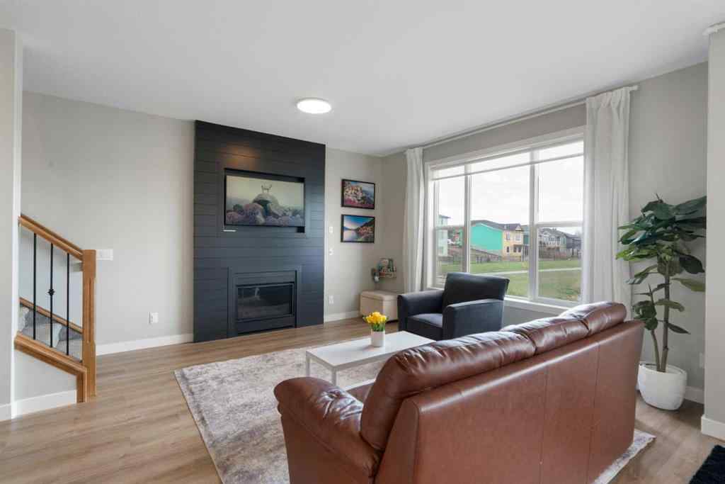 MLS® A2239929 - 835 Lakewood Circle  in Lakewood Strathmore, Residential