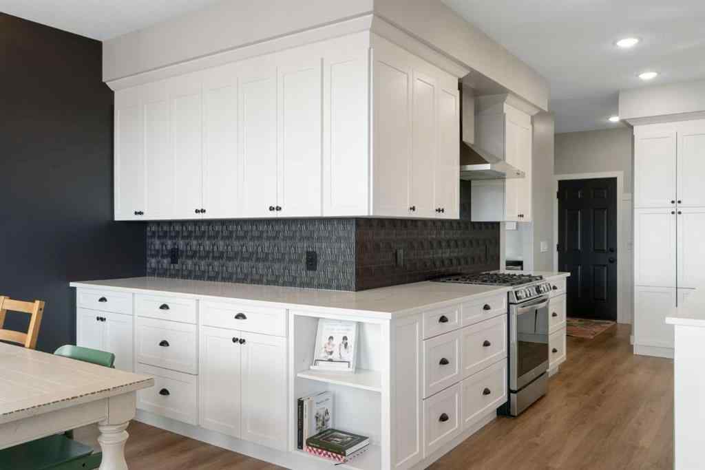 MLS® A2239929 - 835 Lakewood Circle  in Lakewood Strathmore, Residential