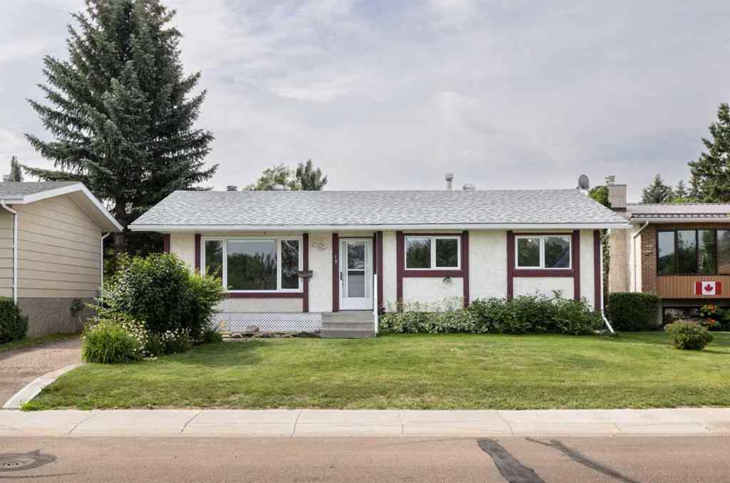 MLS® A2239933 - 17 Northstar Drive  in Fairway Heights Lacombe, Residential