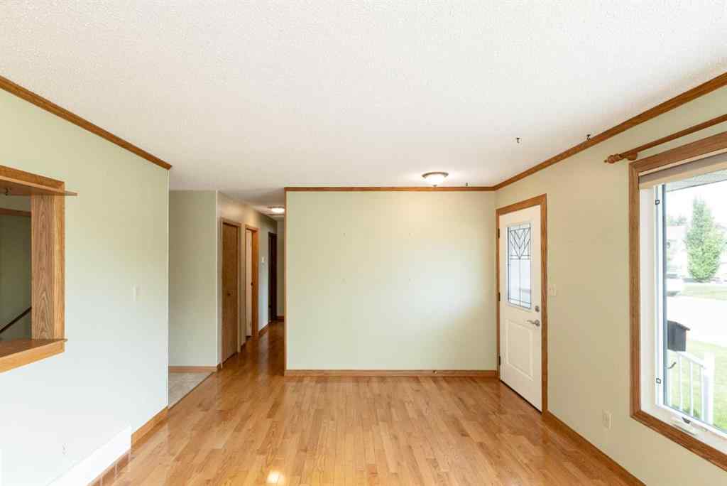 MLS® A2239933 - 17 Northstar Drive  in Fairway Heights Lacombe, Residential