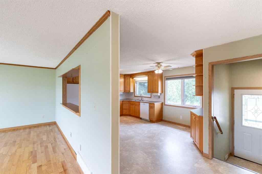 MLS® A2239933 - 17 Northstar Drive  in Fairway Heights Lacombe, Residential