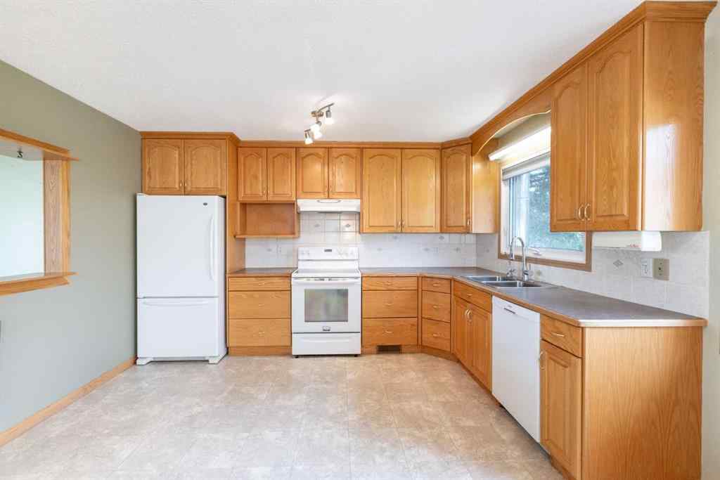 MLS® A2239933 - 17 Northstar Drive  in Fairway Heights Lacombe, Residential
