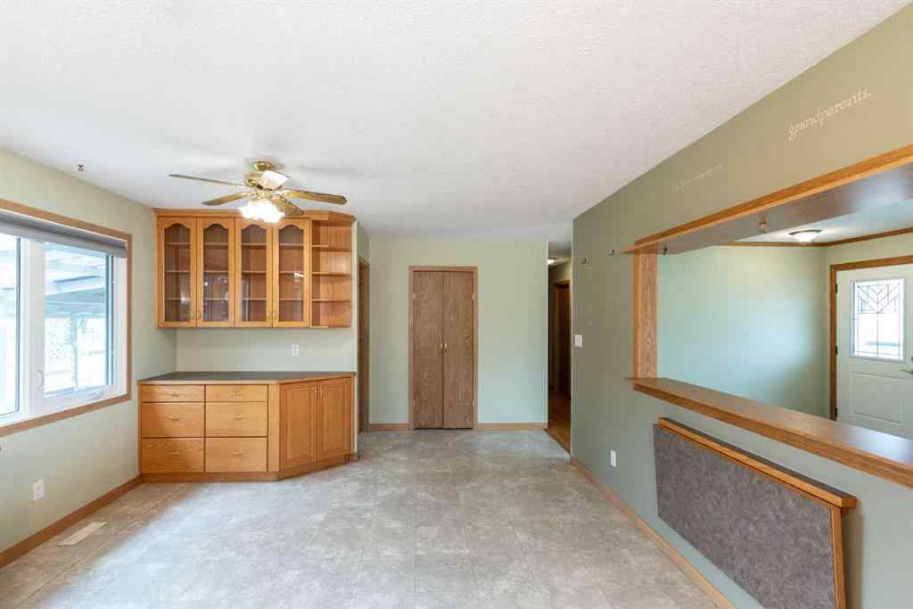 MLS® A2239933 - 17 Northstar Drive  in Fairway Heights Lacombe, Residential