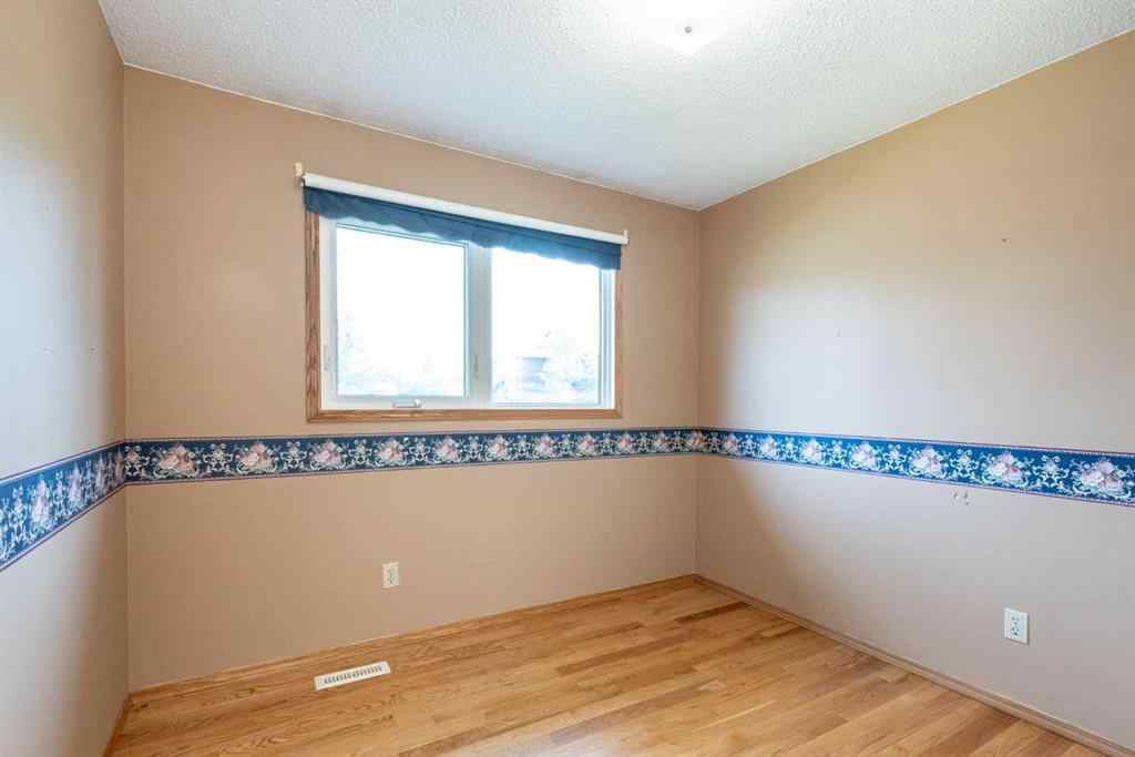 MLS® A2239933 - 17 Northstar Drive  in Fairway Heights Lacombe, Residential
